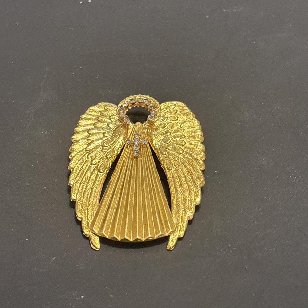 Vintage Jane Davis "Tidings of Love" Angel Brooch Pin Gold Tone Religious